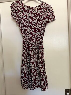 Burgundy Tie-Waist Dress size 6